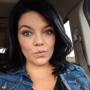 Meet your Posher, Taunja